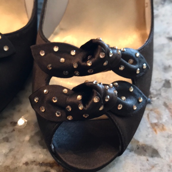 Stuart Weizmann Sz 6 Pre-owned Excellent  $350 - Picture 2 of 6